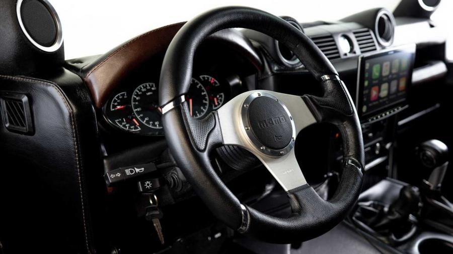 Панель приборов Land Rover Defender 110 SPECTRE by HIMALAYA 2019 года  (фото 6 из 30)